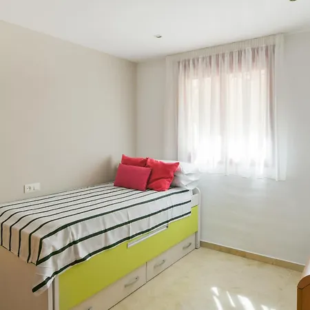 Estacion Ave Playa Lägenhet